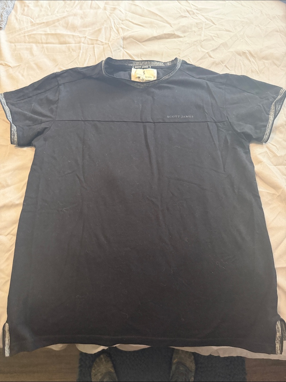 Scott James Men's Black Crew Neck T-Shirt